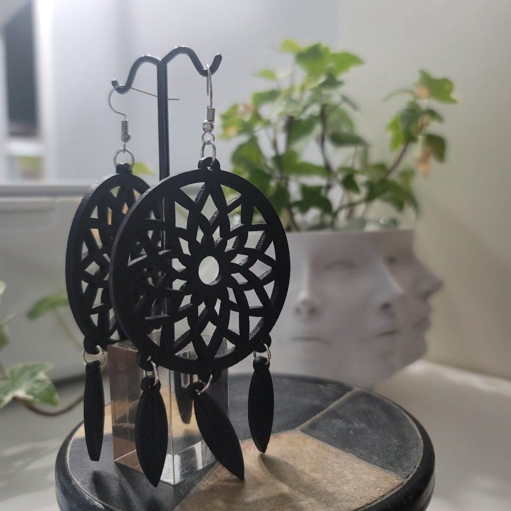 Wooden Dream Catcher Earrings (Black) *NEW*